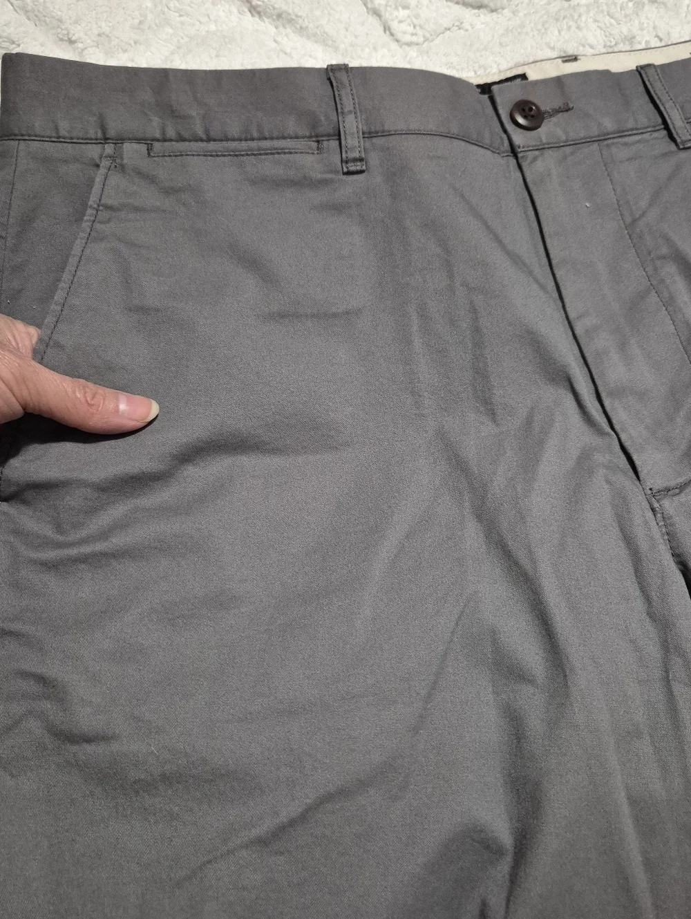 NWT J. Crew Men's Gray Flat Front Chino Short..Size:36